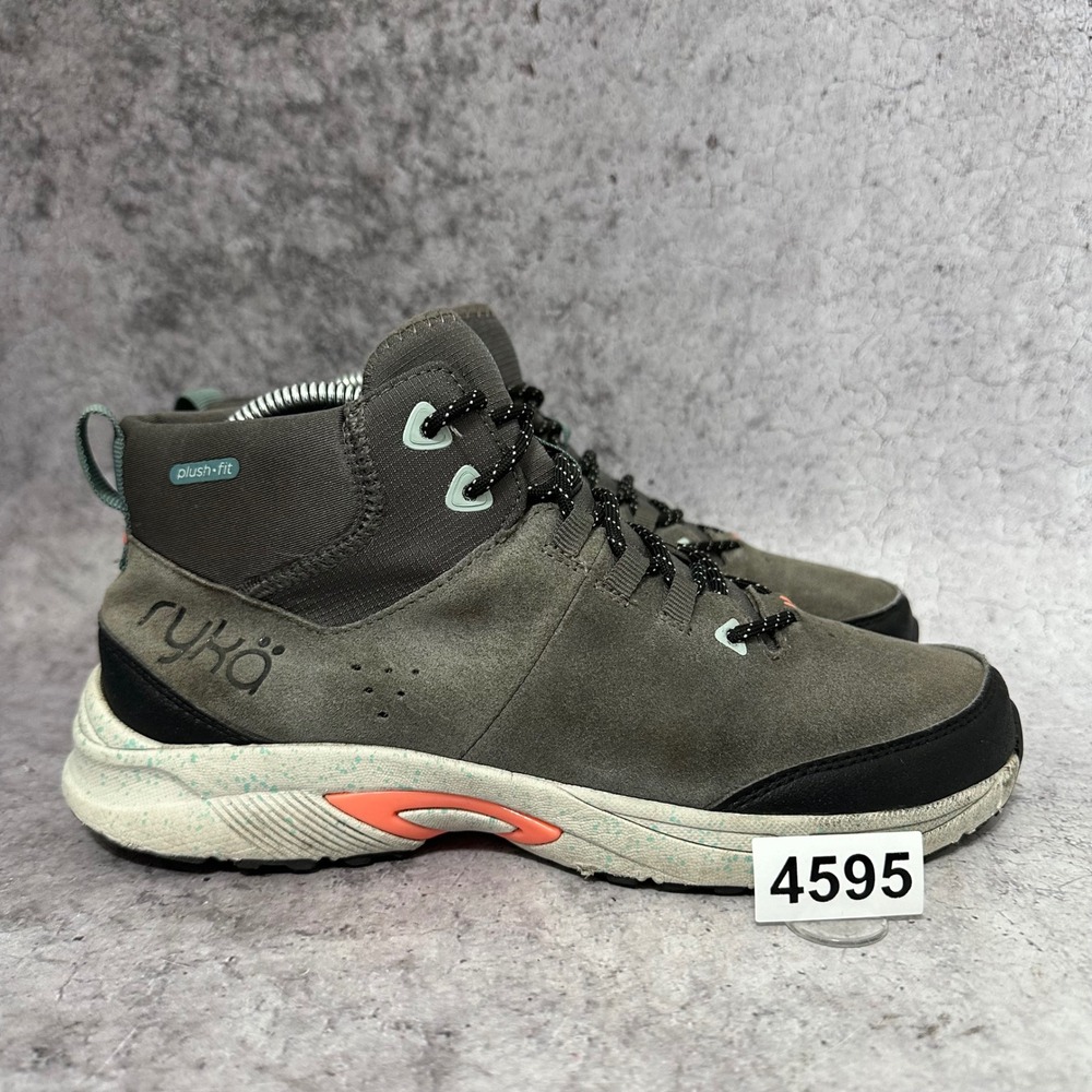 Ryka Summit Mid Hiking Boots Women 8W Grey Suede Plush Fit Speckled Sole Trail